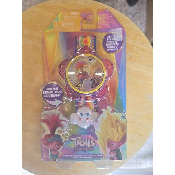 9666 DreamWorks Trolls Band Together 9" Hug Time Talking Bracelet Light & Sound - Picture 1 of 5